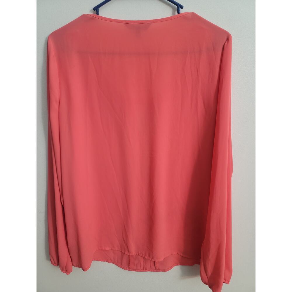 Express Women's Sheer Polyester Scoop Neck Bright Coral Blouse Shirt Size L - Picture 2 of 4